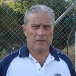 Νέος coach